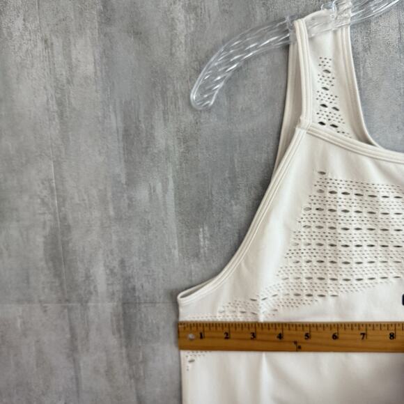 GYMSHARK Energy Seamless Laser-Cut Tank Top Womens Size Medium Ivory Workout Gym - Picture 9 of 10